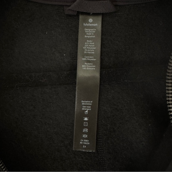 Lululemon Tundra Trek 1/2 Zip Black Sherpa Fleece Pullover Jacket Size S - Picture 15 of 16